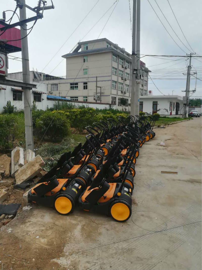 掃地機 (2).jpg 掃地機 (2).jpg